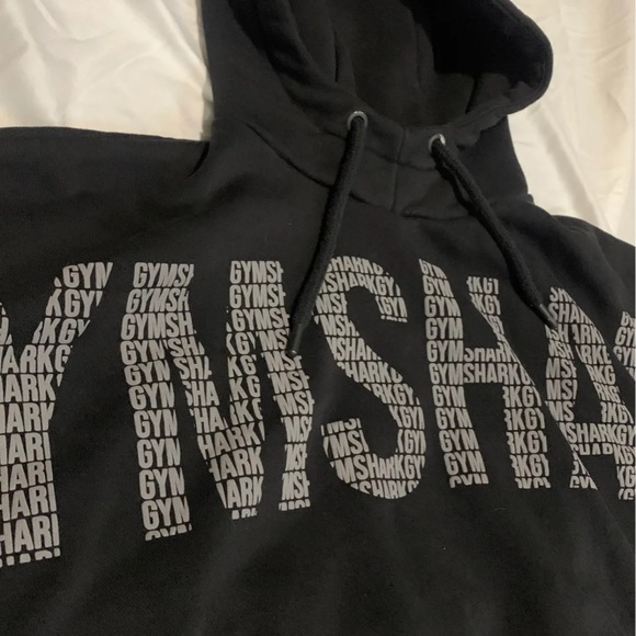 Gymshark Cropped Hoodie - Picture 2 of 3